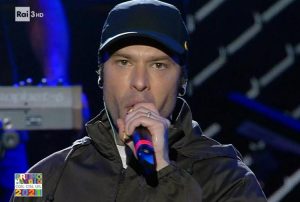 Fedez sul palco del Primo Maggio Fedez sul palco del Primo Maggio mentre legge il suo discorso a favore del Ddl Zan
